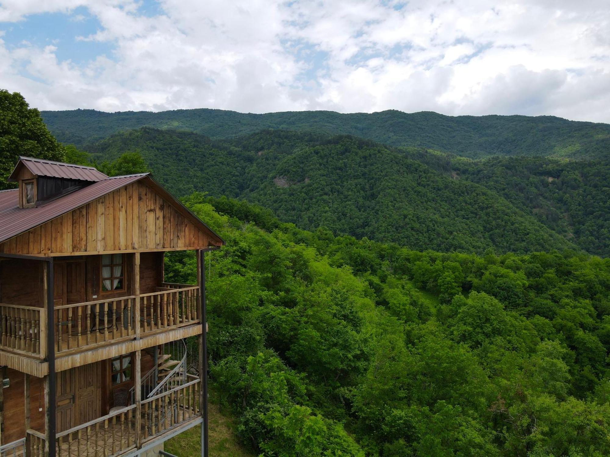 Hotel Gentry House Ambrolauri Exterior foto